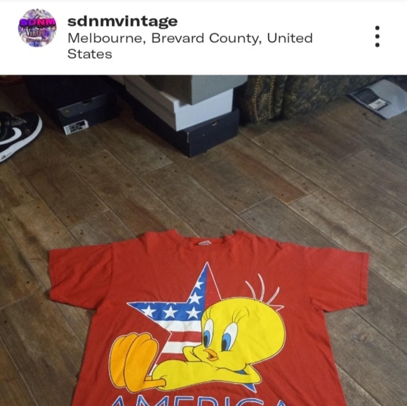 Tweety Bird Loony Toons tee - Picture 2 of 4